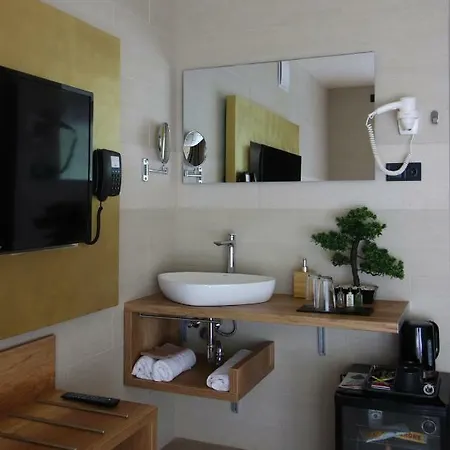 Baobab Hotel 4*